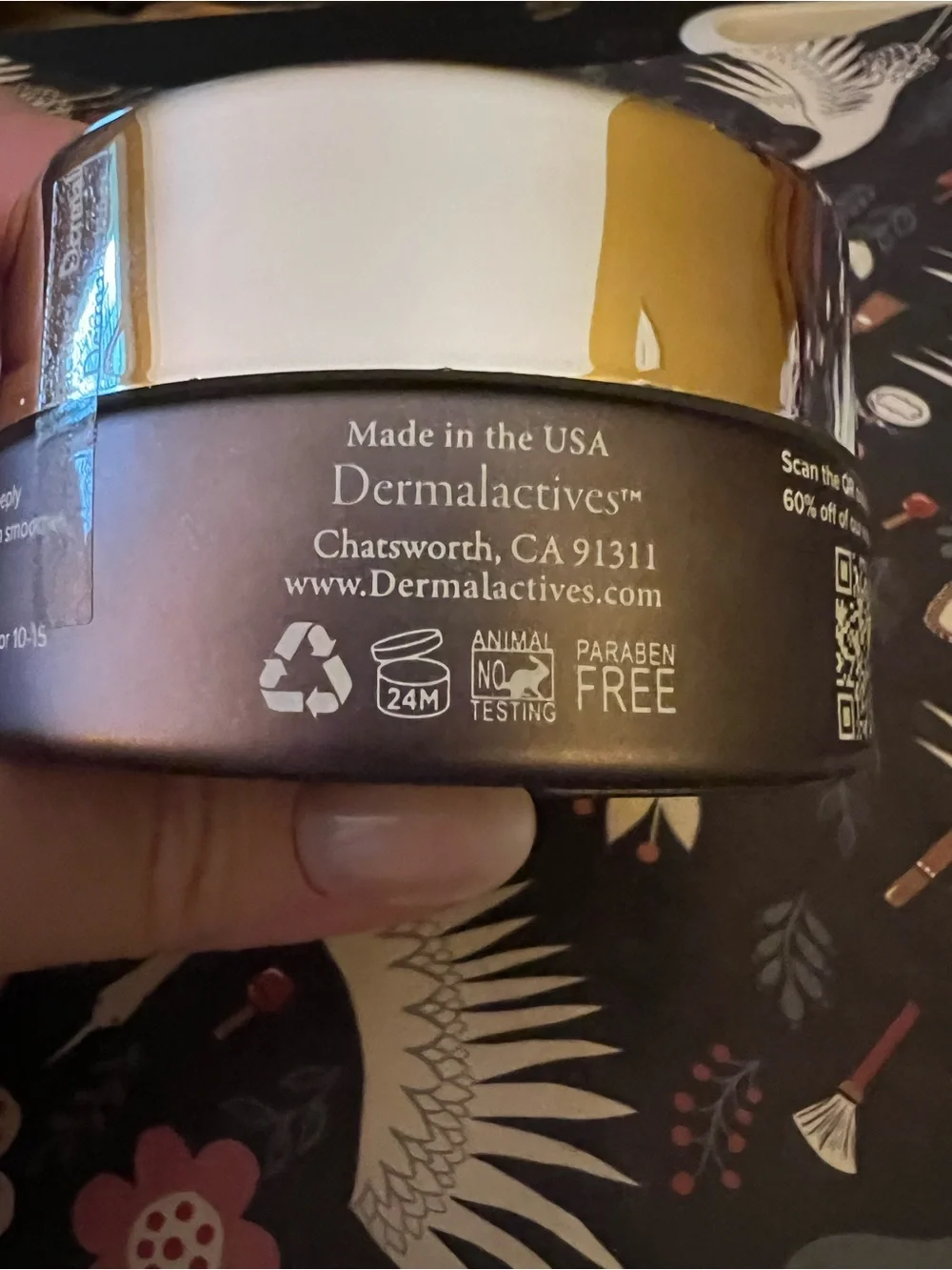 Dermalactives Resurfacing Honey & Charcoal Mask – Brown